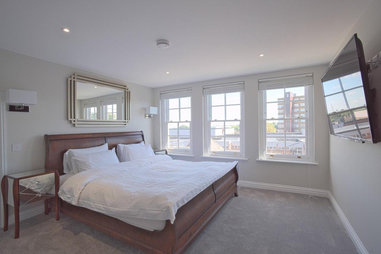 Harper Luxe Serviced Apartments דנסטייבל מראה חיצוני תמונה