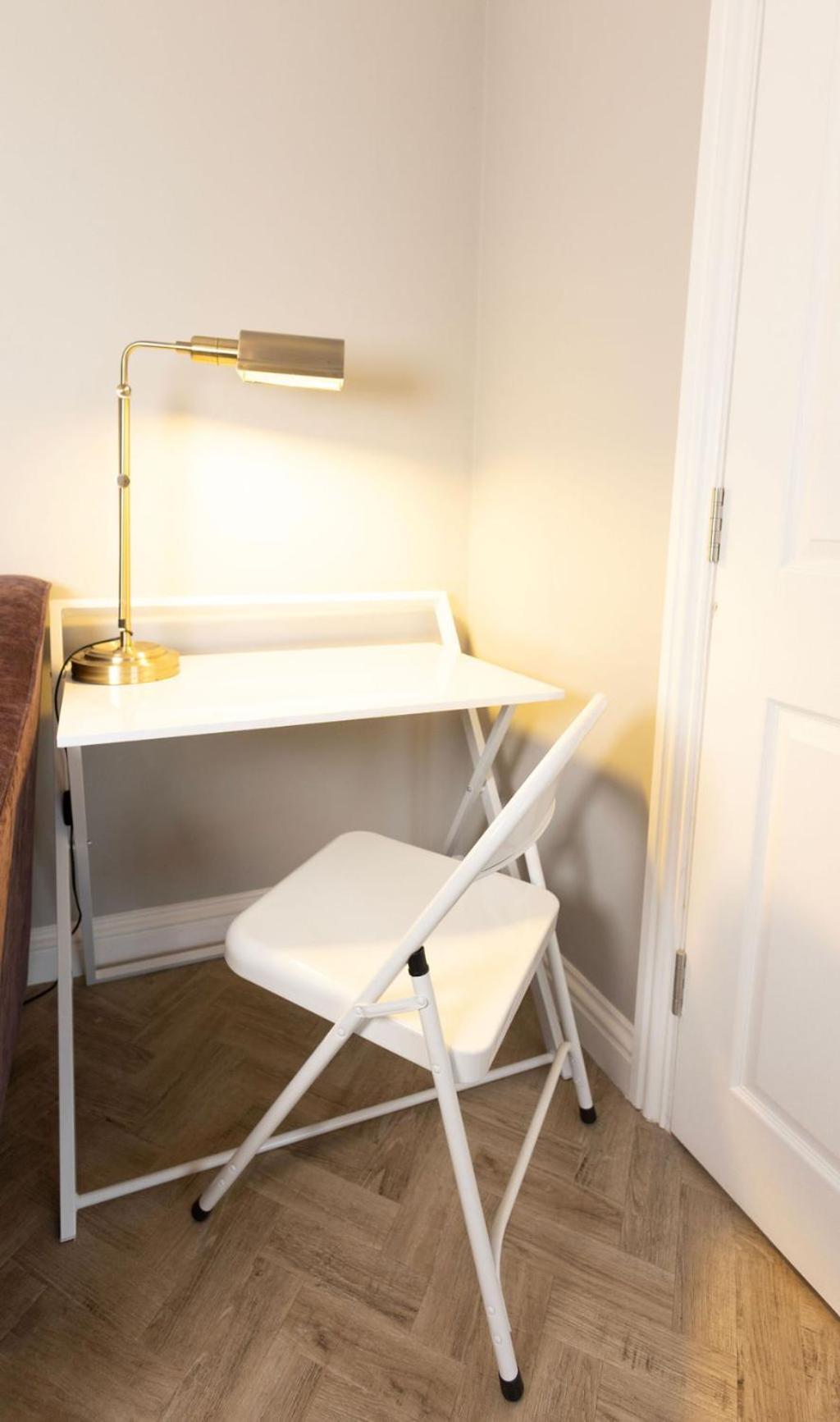 Harper Luxe Serviced Apartments דנסטייבל מראה חיצוני תמונה