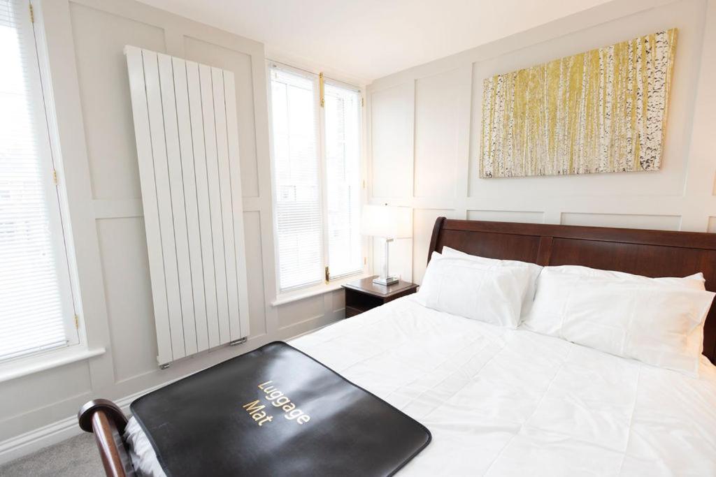 Harper Luxe Serviced Apartments דנסטייבל מראה חיצוני תמונה