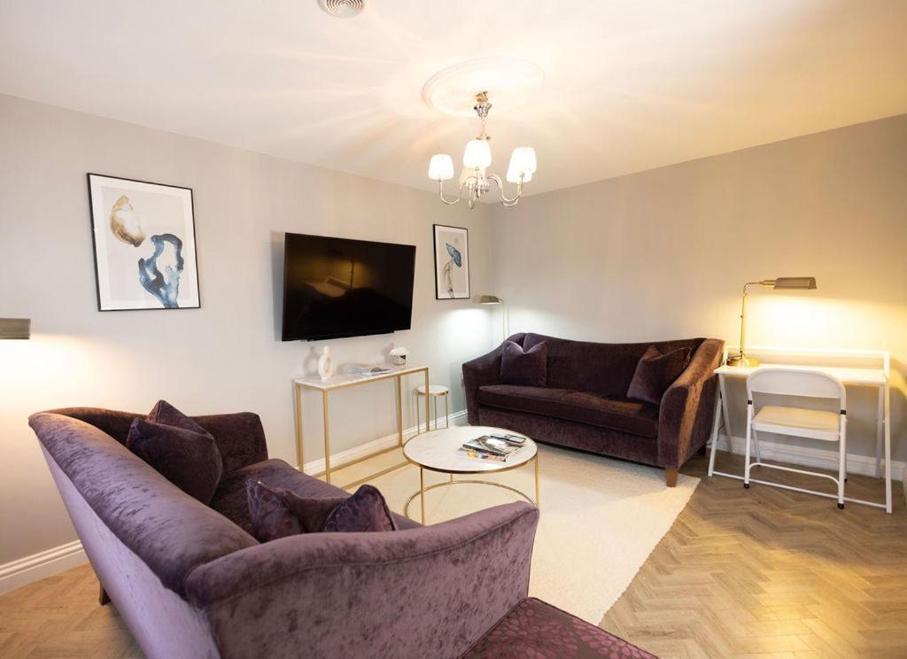 Harper Luxe Serviced Apartments דנסטייבל מראה חיצוני תמונה